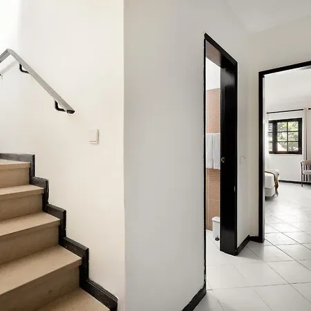 Colina Village Курортный комплекс 3*