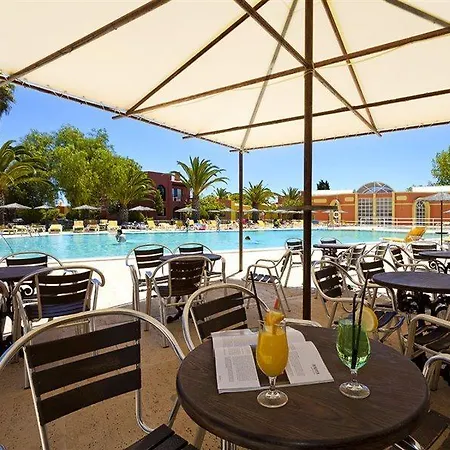 Colina Village 3* Карвоейру