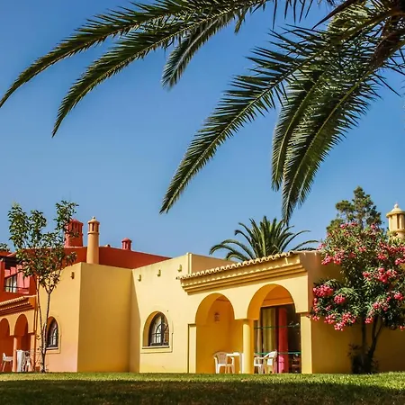 Colina Village 3* Карвоейру