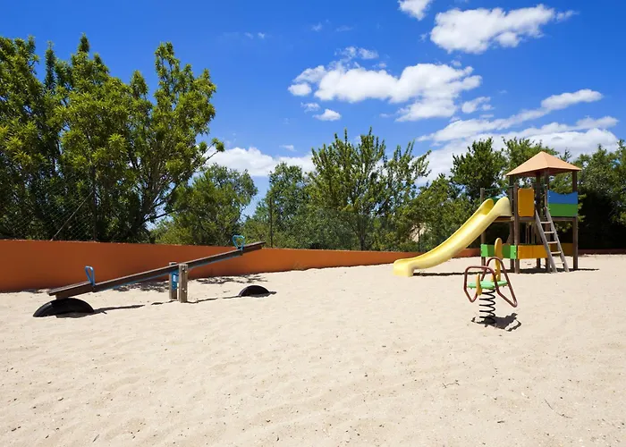 Colina Village Semesteranläggning (resort) 3*