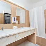 リゾート Colina Village 3*