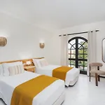 リゾート Colina Village 3*