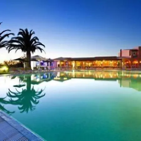 リゾート Colina Village