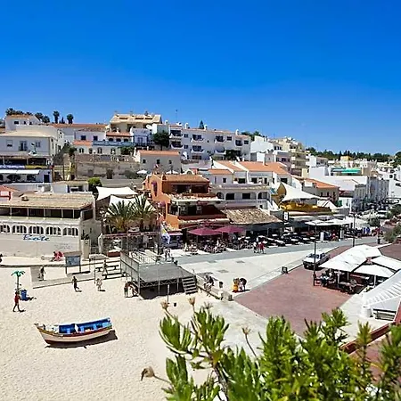 Colina Village