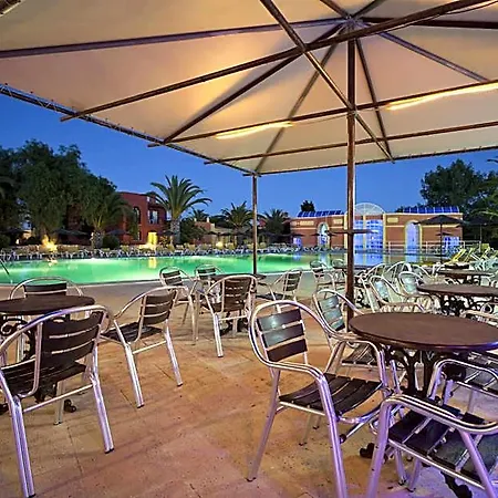 Colina Village Resort