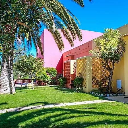 Colina Village Resort 3*