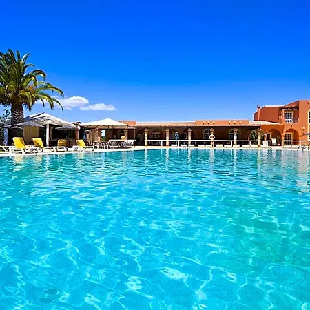 Colina Village 3*