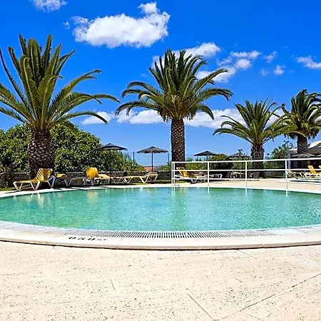 Colina Village Resort 3*