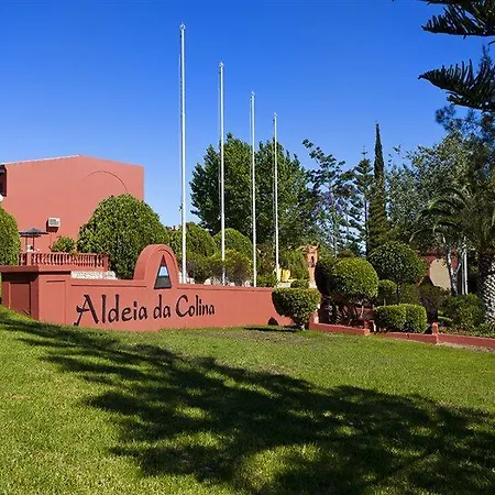 Colina Village 3* קארבואירו