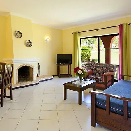 Colina Village Resort 3*