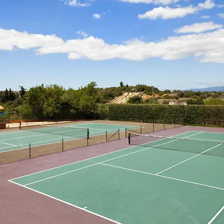 Colina Village リゾート