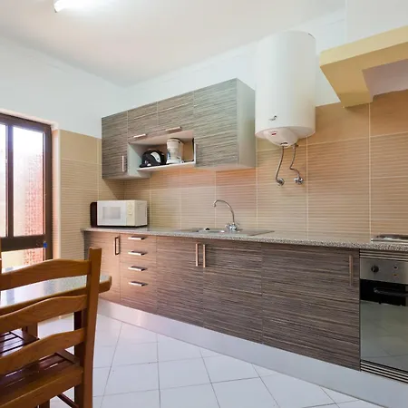 リゾート Colina Village