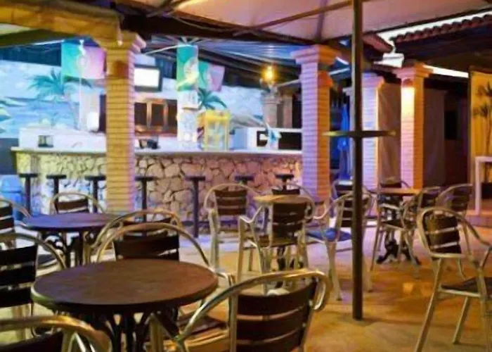 Colina Village Карвоейру