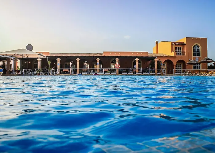 Colina Village Курортный комплекс Карвоейру