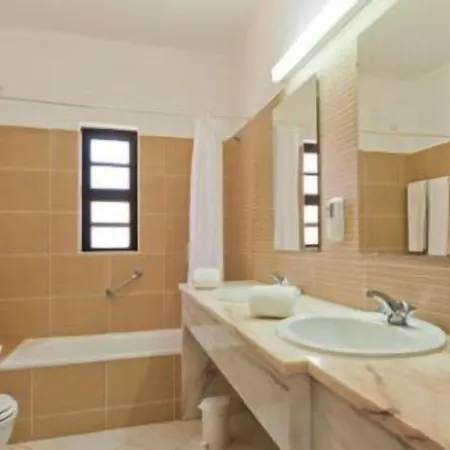 Colina Village אתר נופש