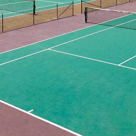 אתר נופש Colina Village